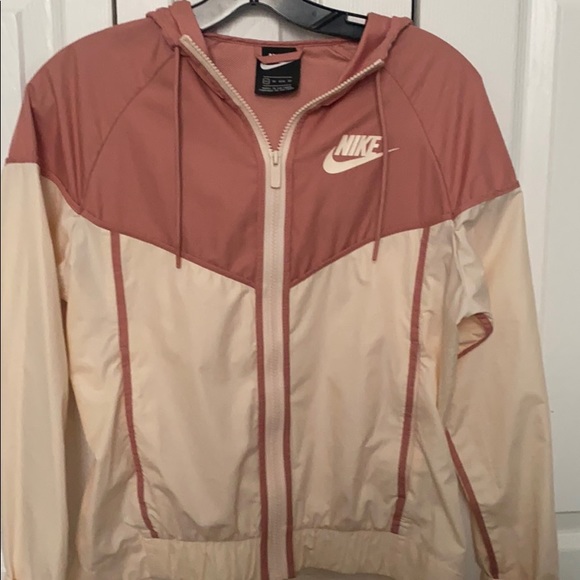 Nike Windbreaker - Picture 1 of 1